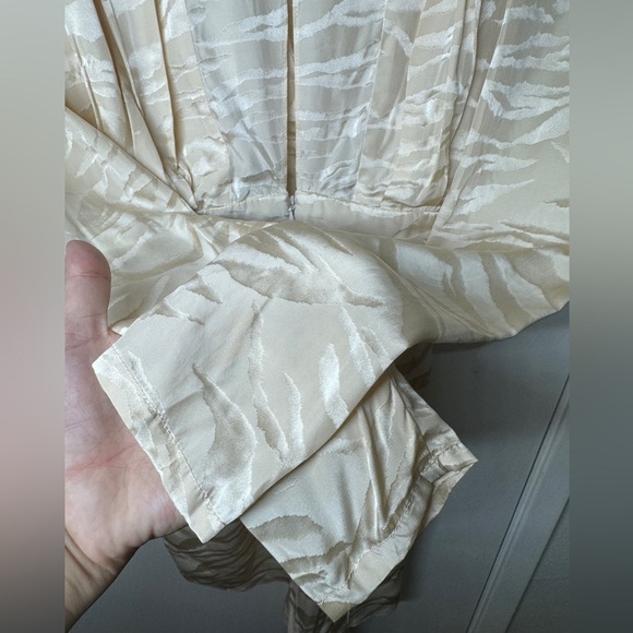 NWT Ronny Kobo Lillian Tapioca Zebra Silk Blend Puff Sleeve Mini Dress Size XS - Picture 8 of 17